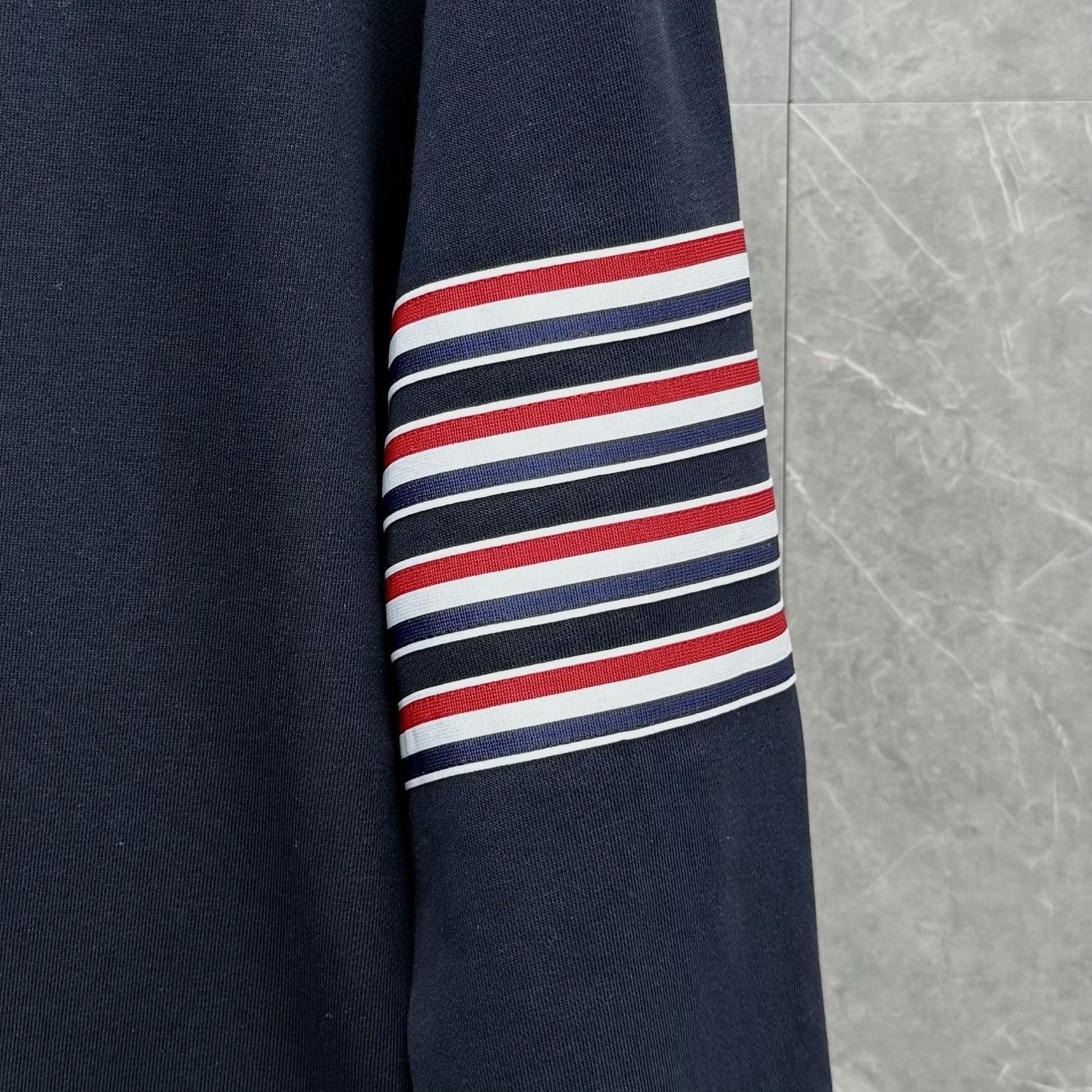 MR.TOM Color matching Hoodie